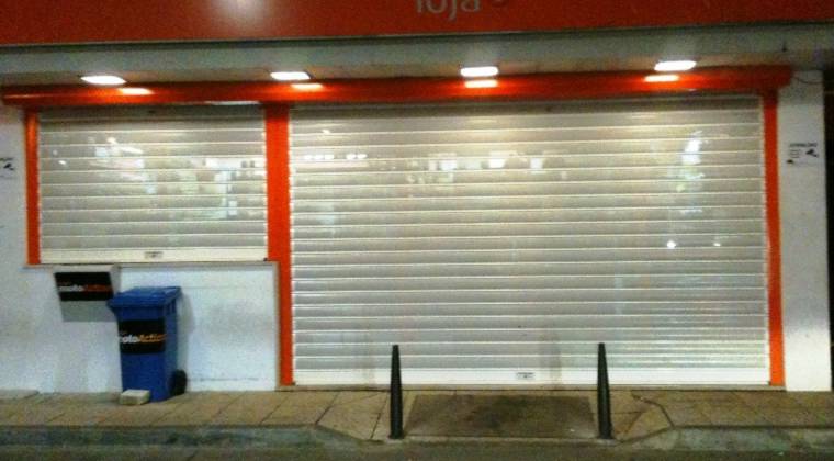 Grades microperfuradas